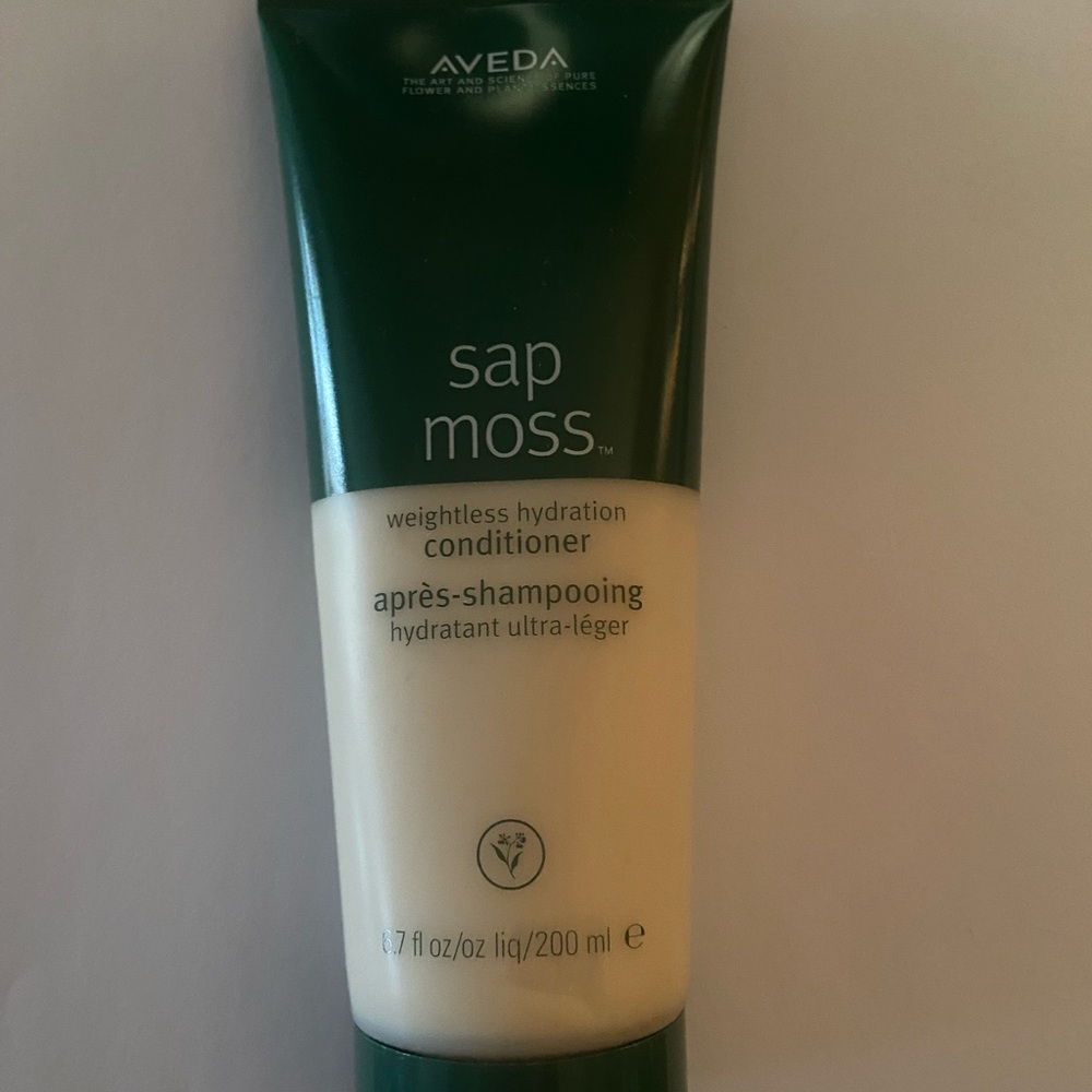 AVEDA sap moss weightless hydration sap moss  shampoo
